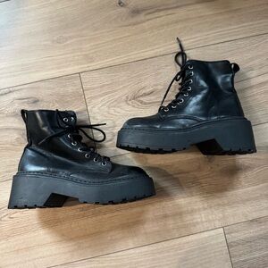 Steve Madden Women's Slasher Chunky Platform Combat Y2K Booties Black 6.5